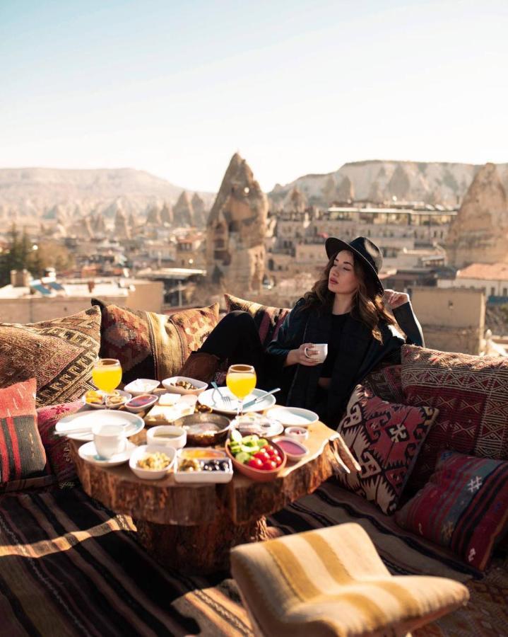 Caftan Cave Suites Göreme Exterior foto